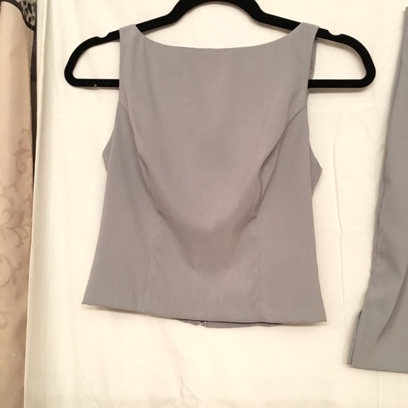Be Smart, Lt. Grey Mini Skirt & Top Set. Size 3/4 EUC - Picture 6 of 8